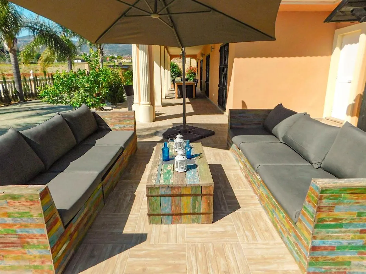 Tess Rancho Las Palmeras 阿尔豪林德拉托里